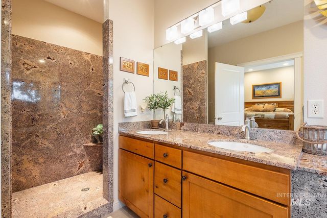 345 N Magnolia Pl., Middleton, ID 83644