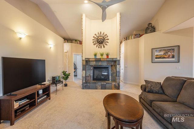 345 N Magnolia Pl., Middleton, ID 83644