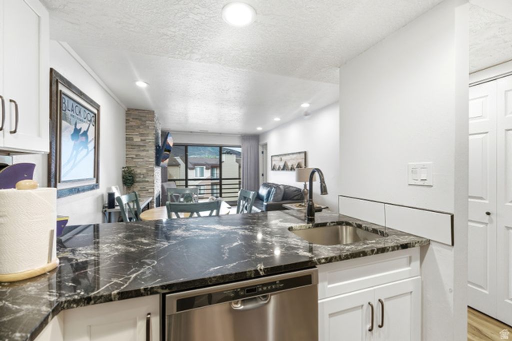 Image 2 of property listing at 2000 PROSPECTOR AVE #402, Park City, UT 84060
