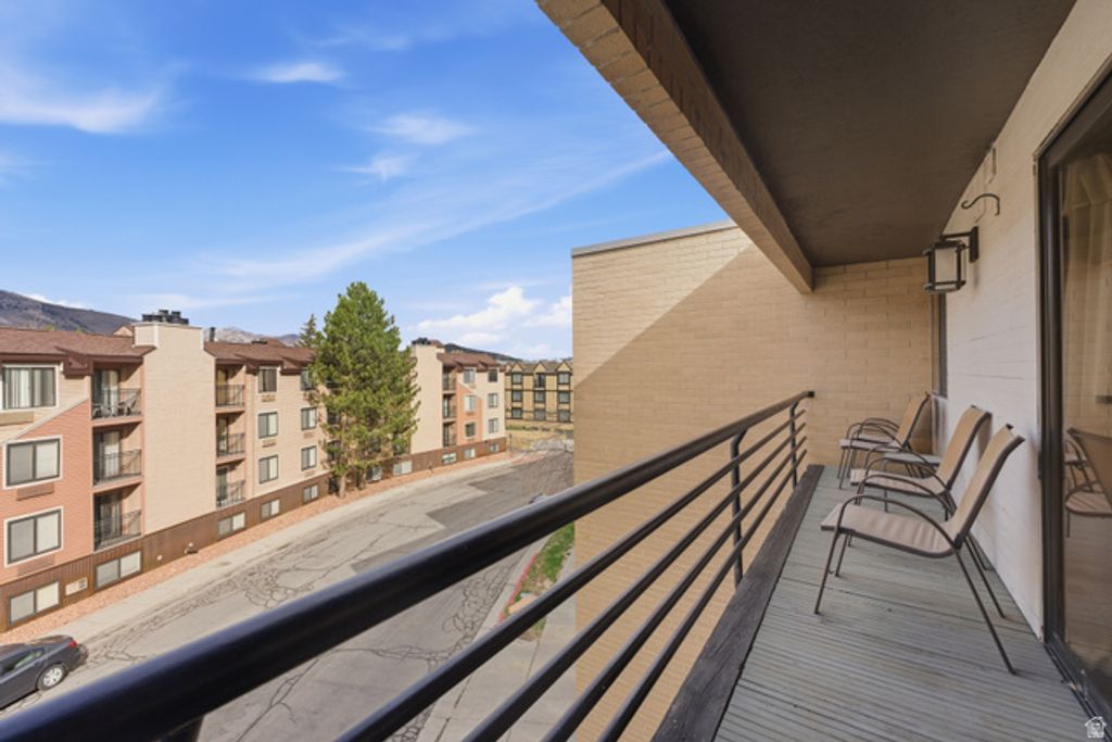 Image 15 of property listing at 2000 PROSPECTOR AVE #402, Park City, UT 84060