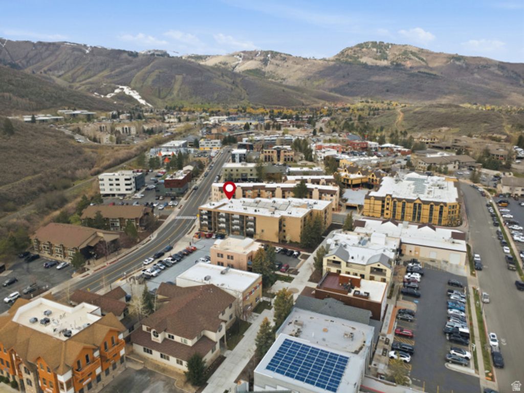 Image 18 of property listing at 2000 PROSPECTOR AVE #402, Park City, UT 84060