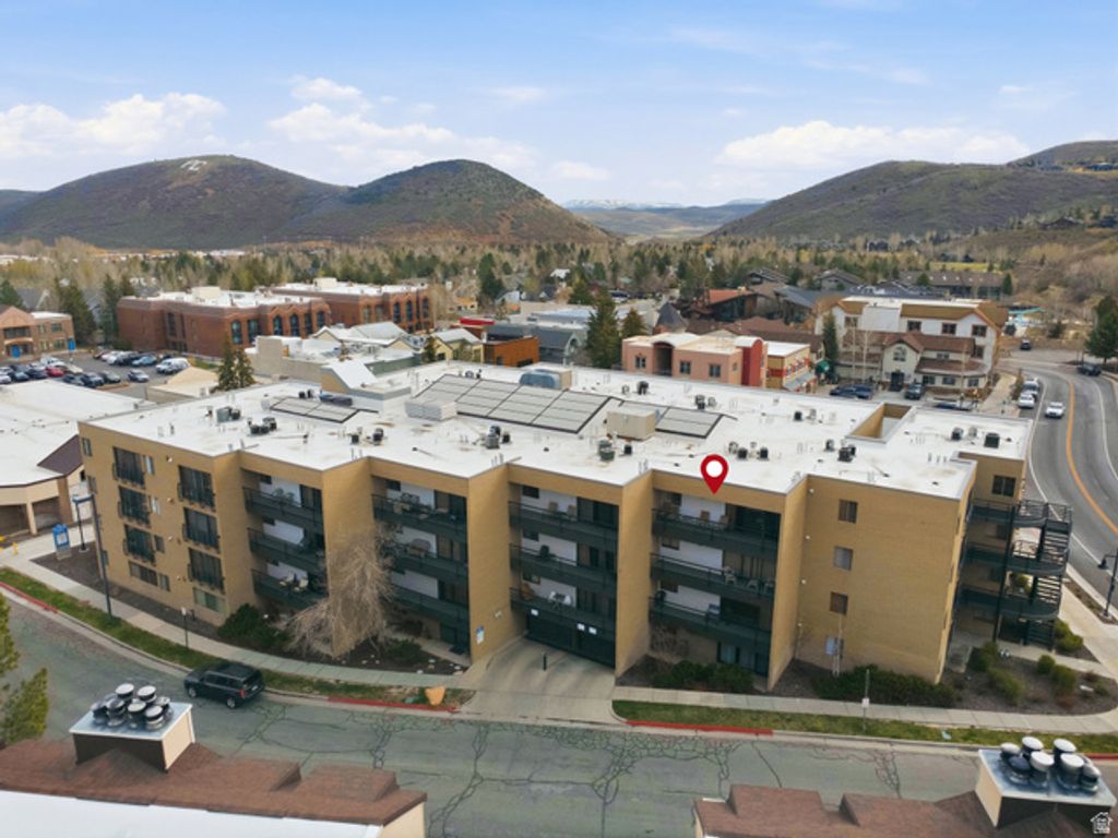 Image 19 of property listing at 2000 PROSPECTOR AVE #402, Park City, UT 84060