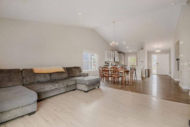4798 Ethan Trail N, Hugo, MN 55038