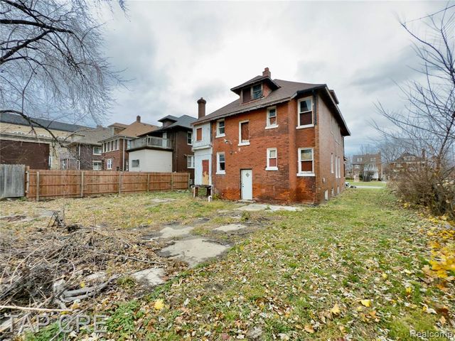 1017 E Grand Boulevard, Detroit, MI 48207