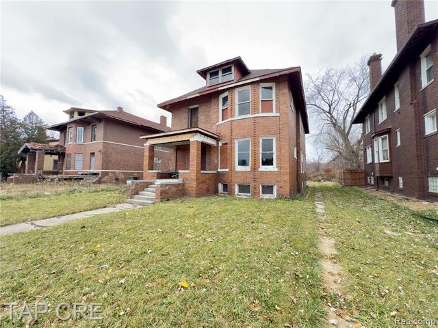 1017 E Grand Boulevard, Detroit, MI 48207