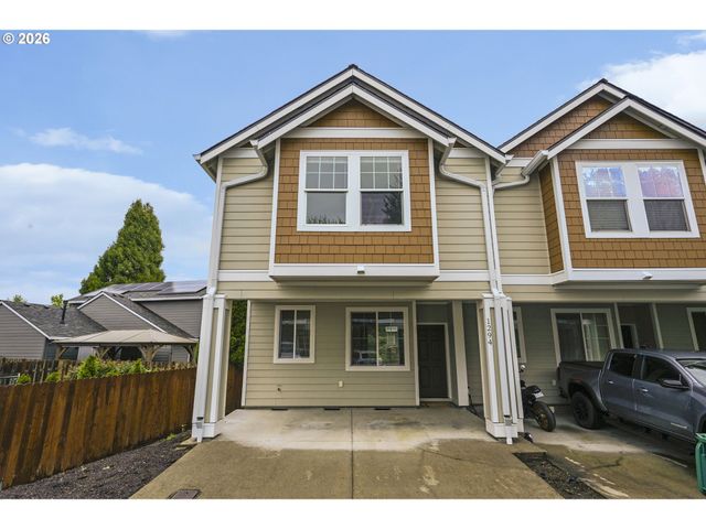1294 Ne 86TH Way, Hillsboro, OR 97006