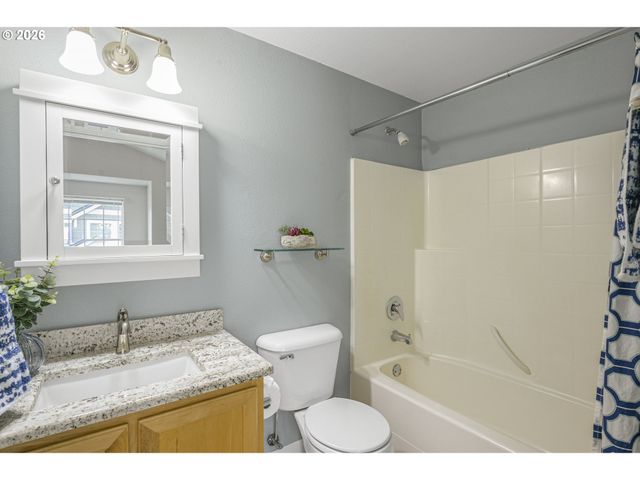 1294 Ne 86TH Way, Hillsboro, OR 97006