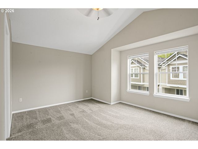 1294 Ne 86TH Way, Hillsboro, OR 97006