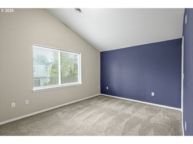 1294 Ne 86TH Way, Hillsboro, OR 97006