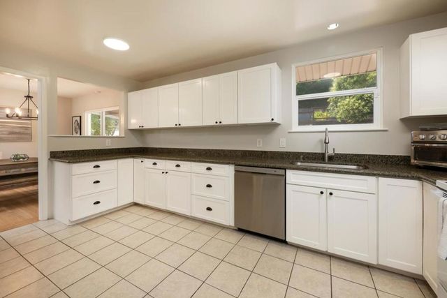 2014 Notre Dame Avenue, Belmont, CA 94002