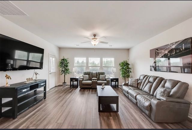 1339 Great Sand Dune Street, Royse City, TX 75189