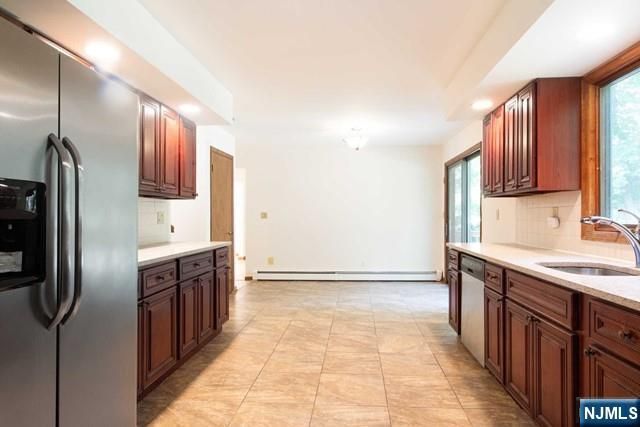 20 Michele Court, Cresskill, NJ 07626