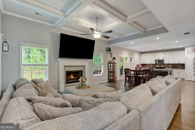 103 Pacific Avenue, Sharpsburg, GA 30277