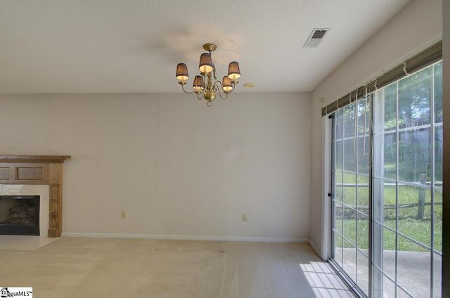 117 W Fall River Way, Simpsonville, SC 29680