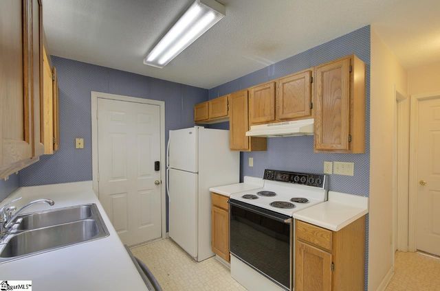 117 W Fall River Way, Simpsonville, SC 29680