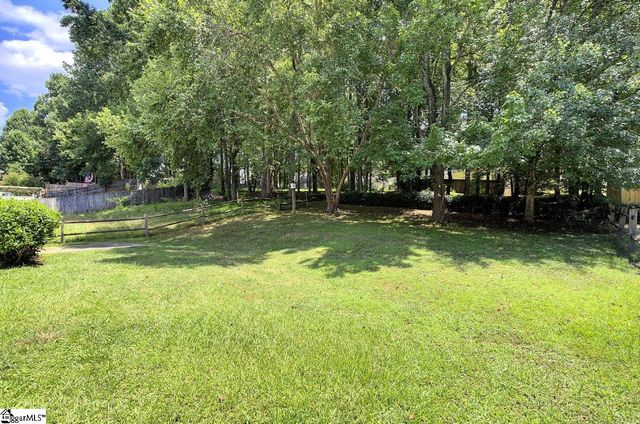 117 W Fall River Way, Simpsonville, SC 29680