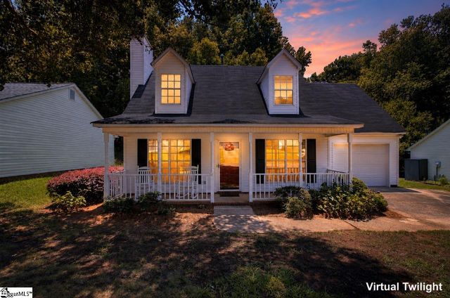 117 W Fall River Way, Simpsonville, SC 29680