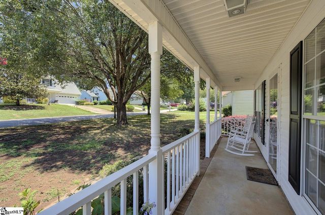 117 W Fall River Way, Simpsonville, SC 29680