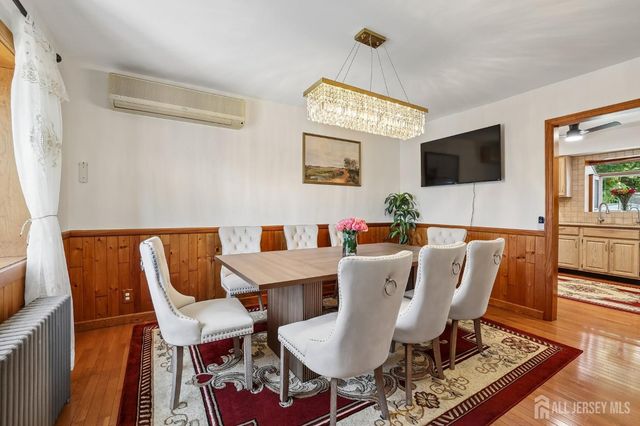 304 Green Street, Woodbridge Proper, NJ 07095