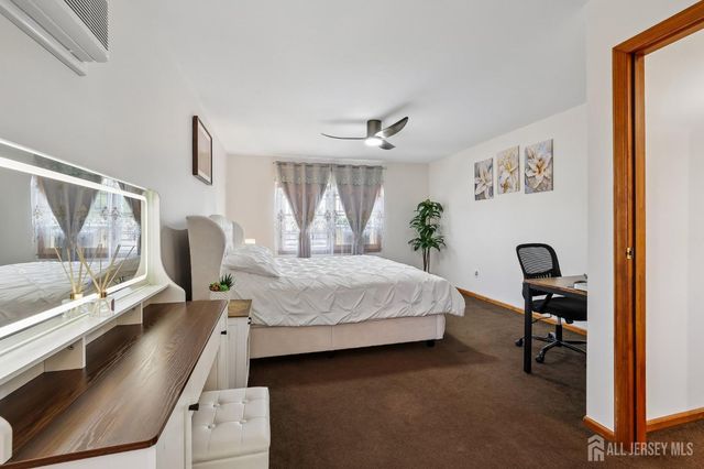 304 Green Street, Woodbridge Proper, NJ 07095