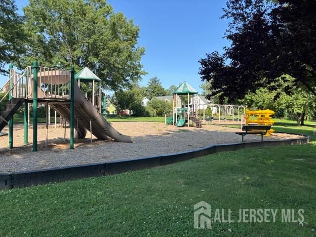 304 Green Street, Woodbridge Proper, NJ 07095