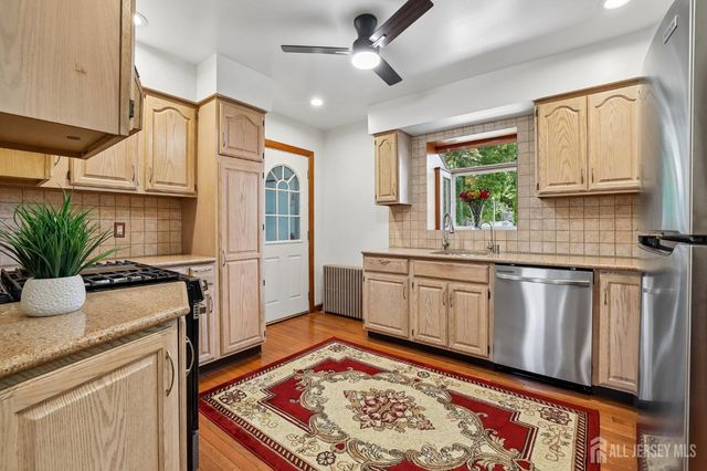304 Green Street, Woodbridge Proper, NJ 07095