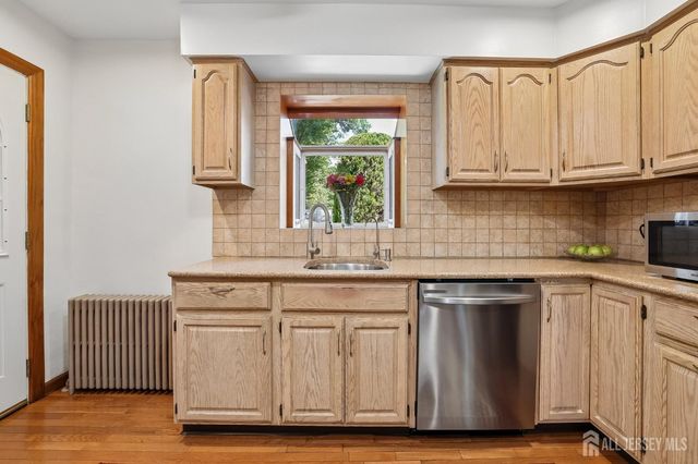 304 Green Street, Woodbridge Proper, NJ 07095