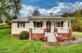 2107 Bob Irwin Rd, Maryville, TN 37803