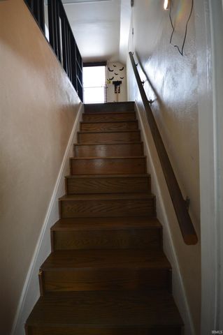 54335 Maple Lane Avenue, South Bend, IN 46635