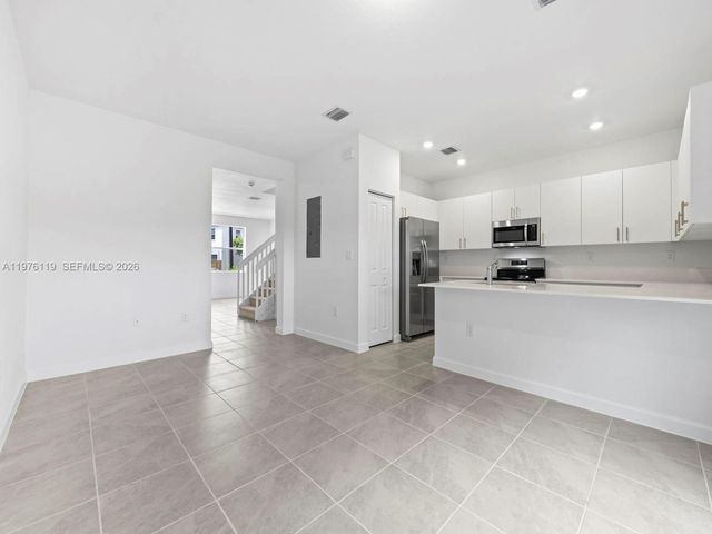 1513 SE 27th Rd, Homestead, FL 33035