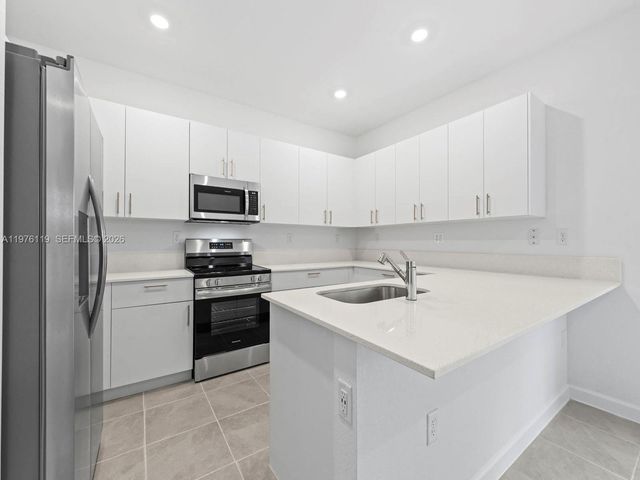 1513 SE 27th Rd, Homestead, FL 33035