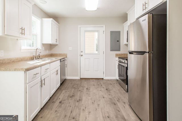 2350 Edgewood Street, Waycross, GA 31501