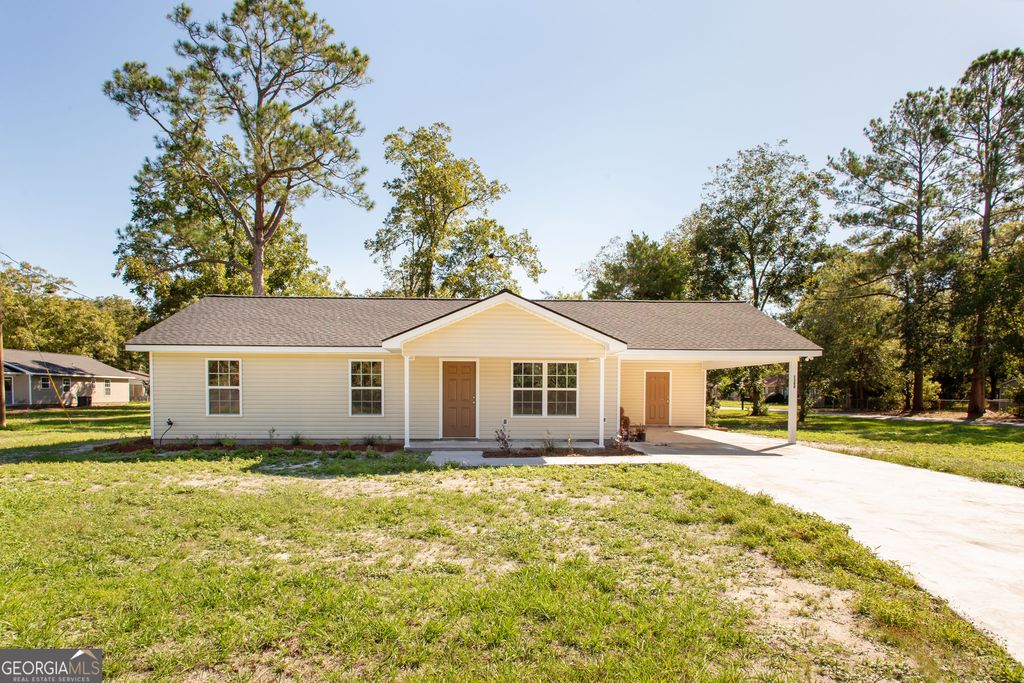 2350 Edgewood Street, Waycross, GA 31501