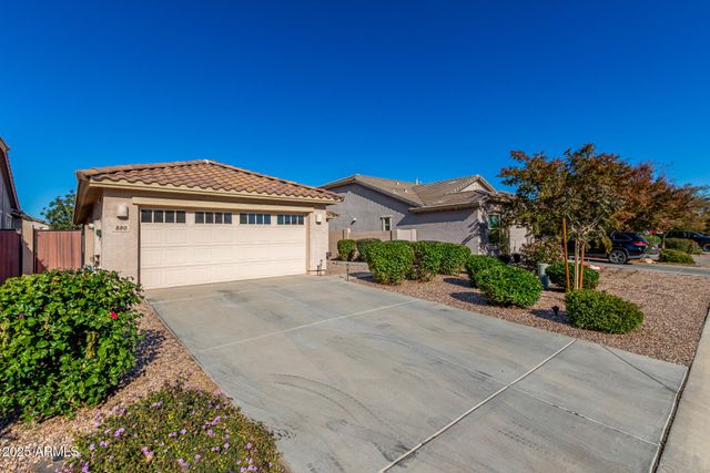 880 W HOT SPRINGS Trail, San Tan Valley, AZ 85140
