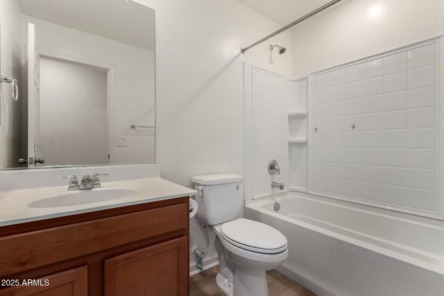 880 W HOT SPRINGS Trail, San Tan Valley, AZ 85140