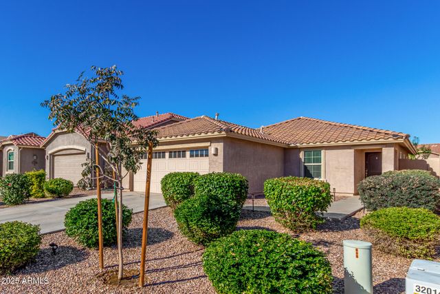 880 W HOT SPRINGS Trail, San Tan Valley, AZ 85140