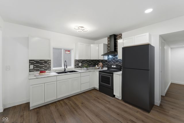 2718 Station Street, Indianapolis, IN 46218