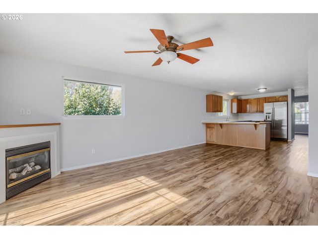 6508 Ne DOGWOOD St, Hillsboro, OR 97124