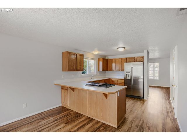 6508 Ne DOGWOOD St, Hillsboro, OR 97124