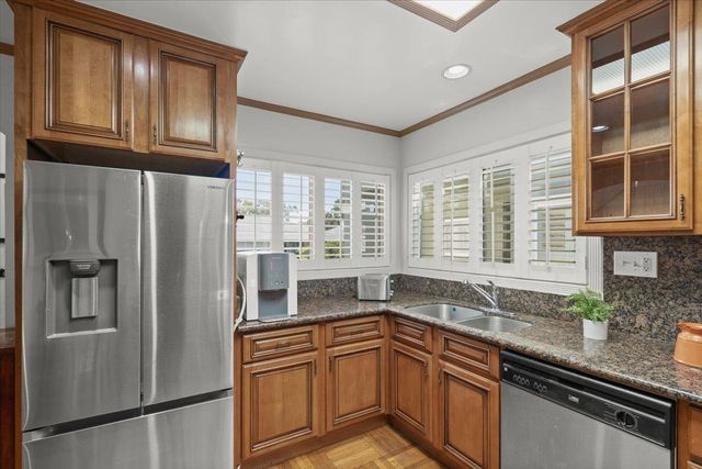 33 Escondido Avenue, San Francisco, CA 94132