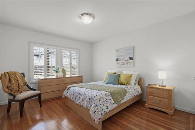 33 Escondido Avenue, San Francisco, CA 94132