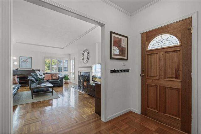 33 Escondido Avenue, San Francisco, CA 94132