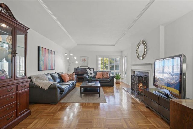 33 Escondido Avenue, San Francisco, CA 94132