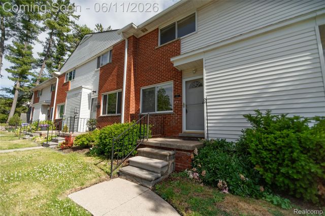 502 W Houstonia Avenue, Royal Oak, MI 48073
