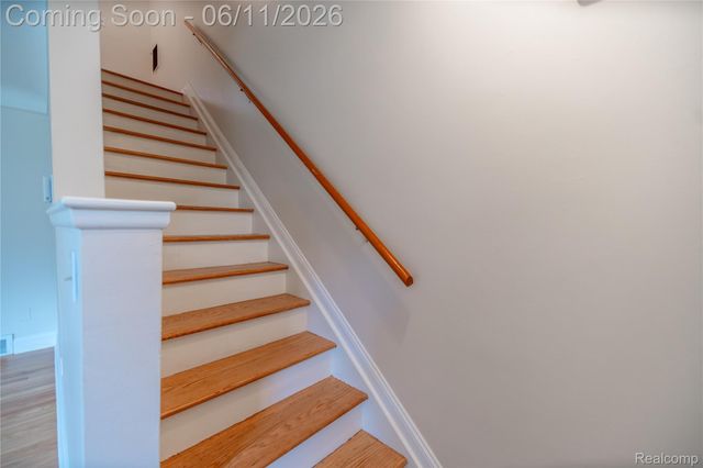 502 W Houstonia Avenue, Royal Oak, MI 48073