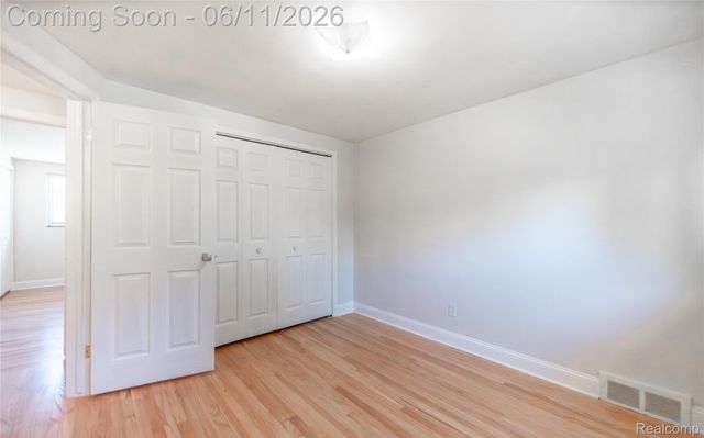 502 W Houstonia Avenue, Royal Oak, MI 48073