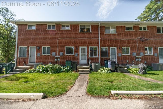 502 W Houstonia Avenue, Royal Oak, MI 48073