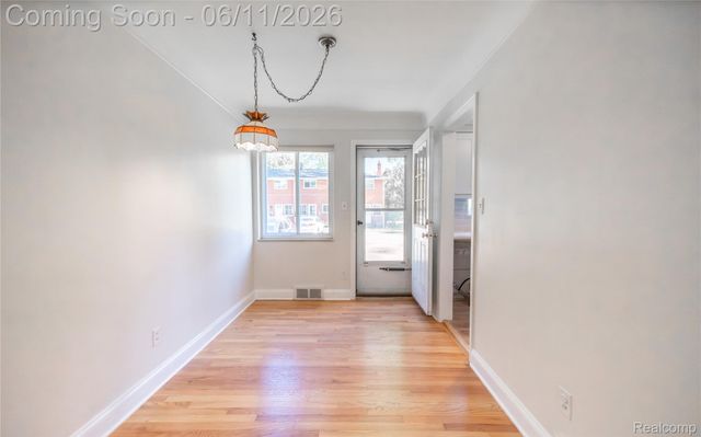 502 W Houstonia Avenue, Royal Oak, MI 48073
