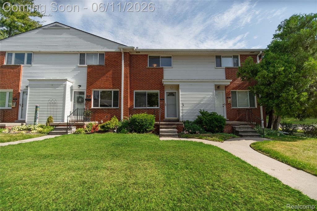 502 W Houstonia Avenue, Royal Oak, MI 48073