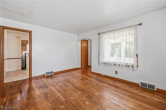 47 Renee Drive, Struthers, OH 44471